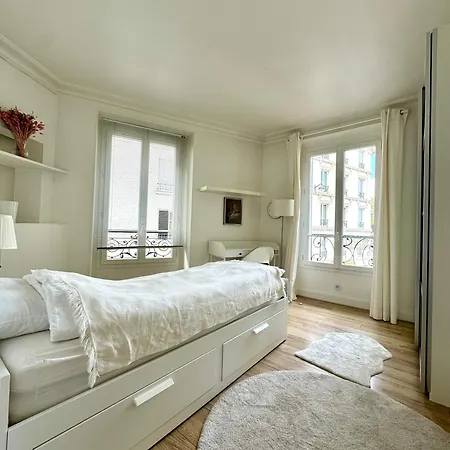 Tres Bel 3 Pieces A Centre Paris