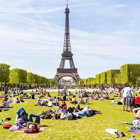 Tres Bel 3 Pieces A Centre * Paryż